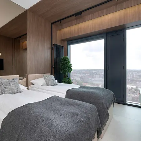 Luxury With Air Conditioning & Parking On The 25th Floor Centre By Renters Prestige Апартаменты *