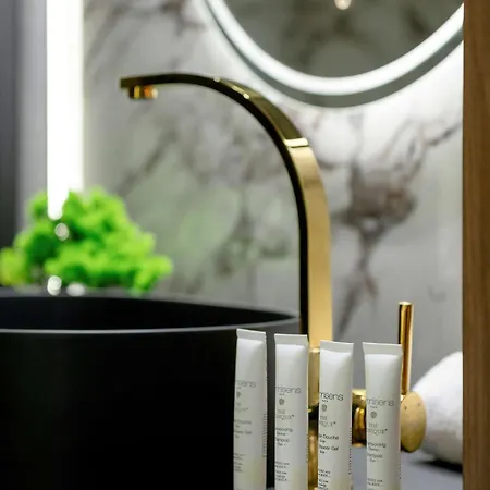 Апартаменты Luxury With Air Conditioning & Parking On The 25th Floor Centre By Renters Prestige Катовице