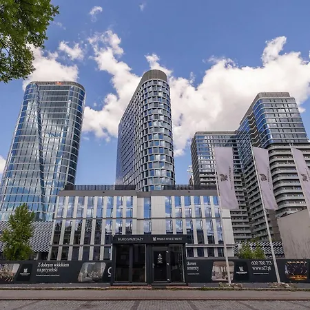Luxury With Air Conditioning & Parking On The 25th Floor Centre By Renters Prestige Апартаменты *